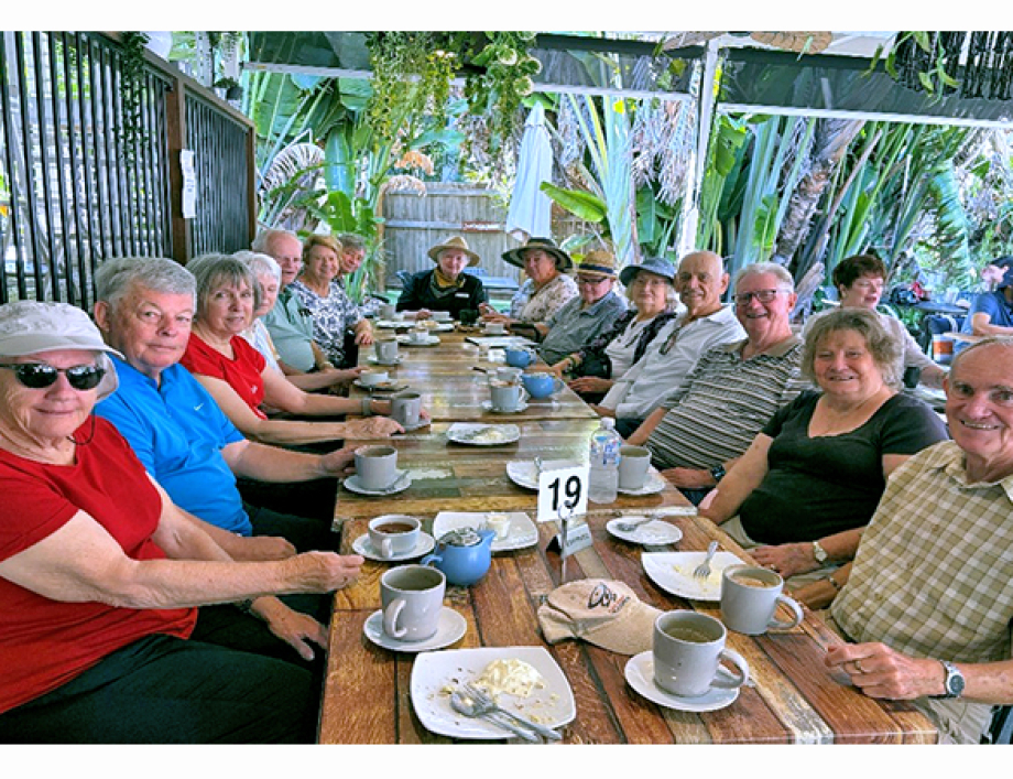 Mount Gravatt - Runcorn members on Coochiemudlo Island